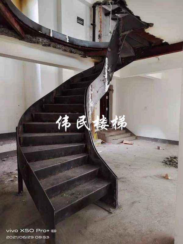 杭州新华园异形玻璃槽旋转楼梯工程