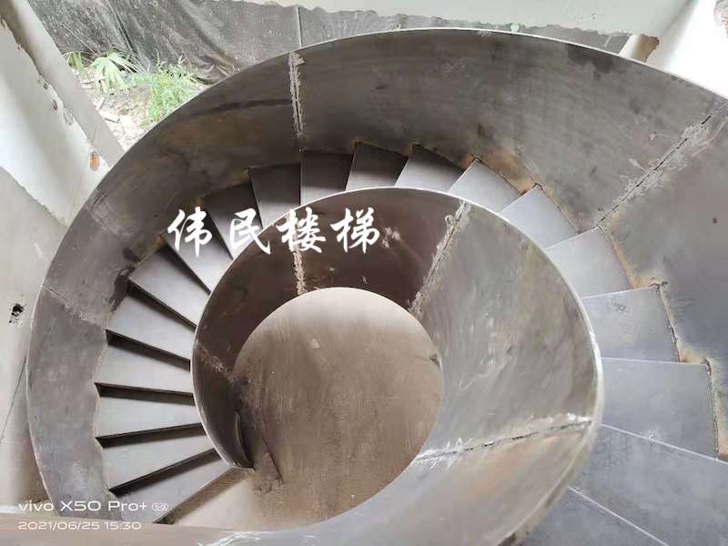 杭州旋转楼梯让月桂花园更漂亮